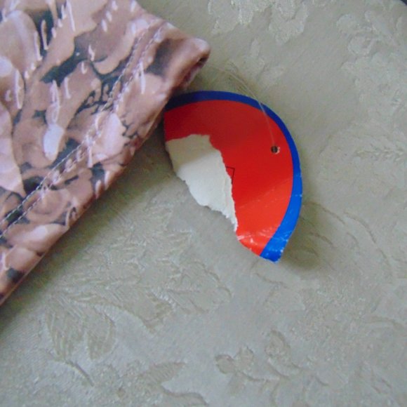 So Sporty Brown Floral Racerback Tank Top Size Medium NWT - Picture 5 of 8